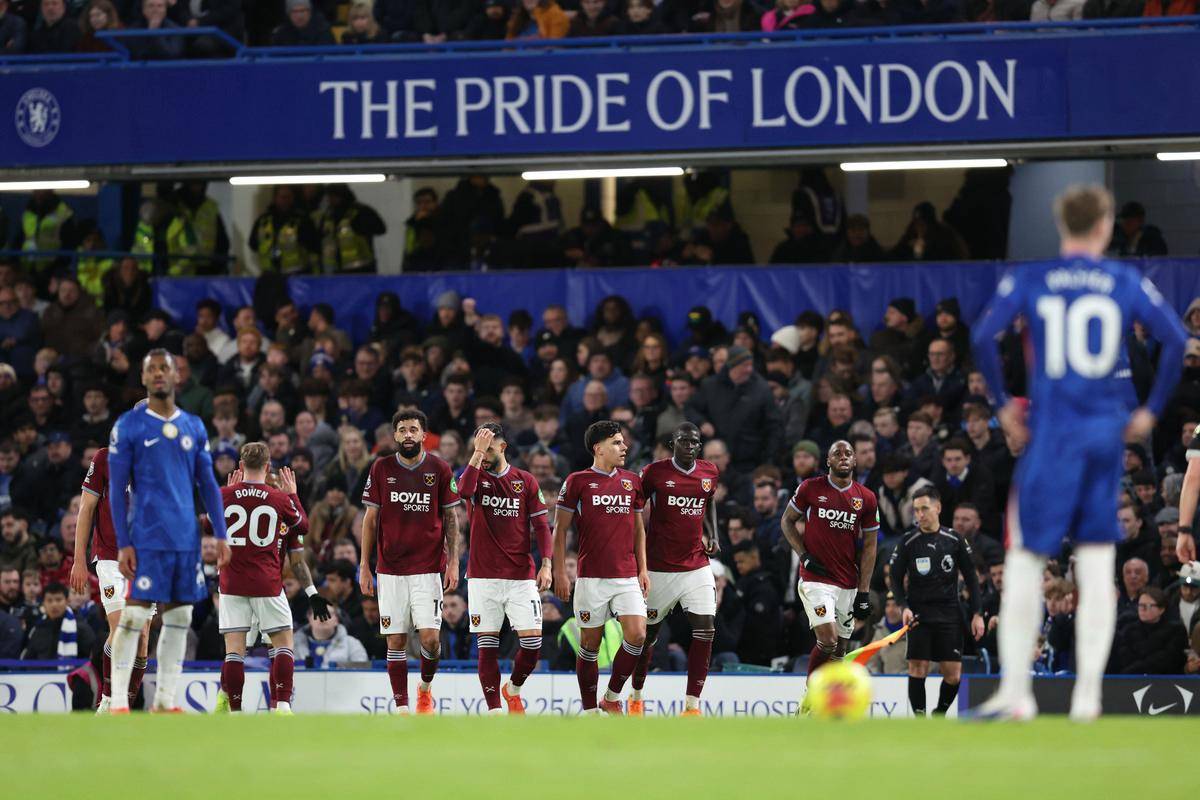 多米体育APP-刚刚！塞维利亚今夜迎来里程碑阿森纳清晨防线松动，库里赛事官方发布失利新规的简单介绍