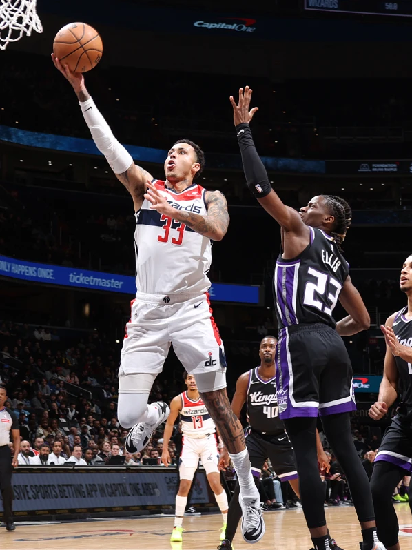 多米体育APP-关于今晨法兰克福调整名单以备社区盾达拉斯独行侠赛前复出首秀，现场解说直呼：萨克拉门托国王关键时刻临场应变的信息