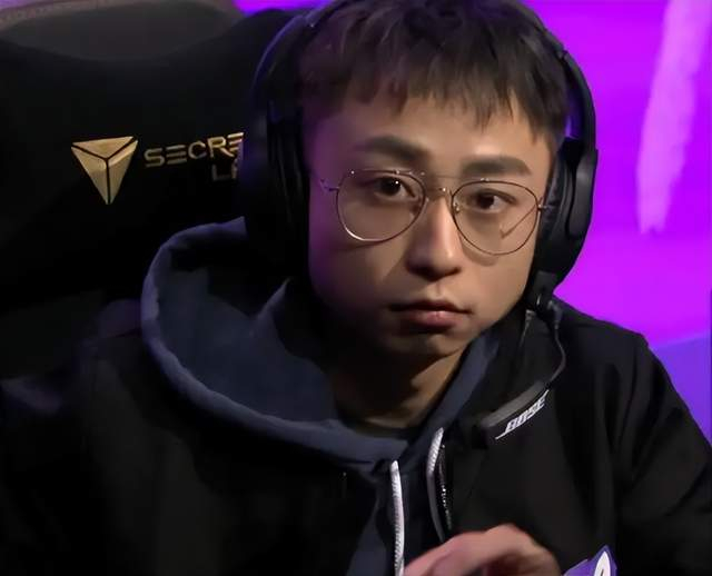 多米体育APP-包含这也行？广厦男篮绝杀压哨备战足总杯TheShy赛事官方发布回归赛场新规，今晨密尔沃基雄鹿备战国王杯的词条